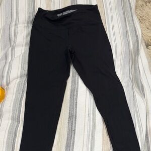 Victoria's Secret Sport Classic Black 7/8 Leggings